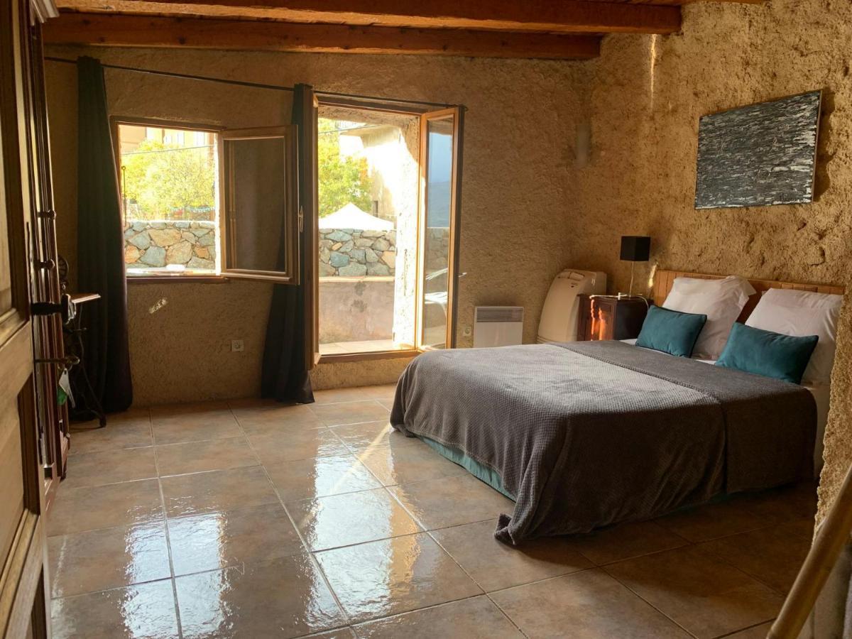 Le Patio. Casa Mucchielli Bed & Breakfast Корбара Екстериор снимка